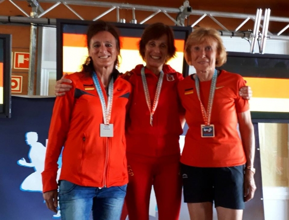 Maru consigue su primer título de Campeona de Europa de media maratón y Gema Olave cuarta y Campeona por Equipos.