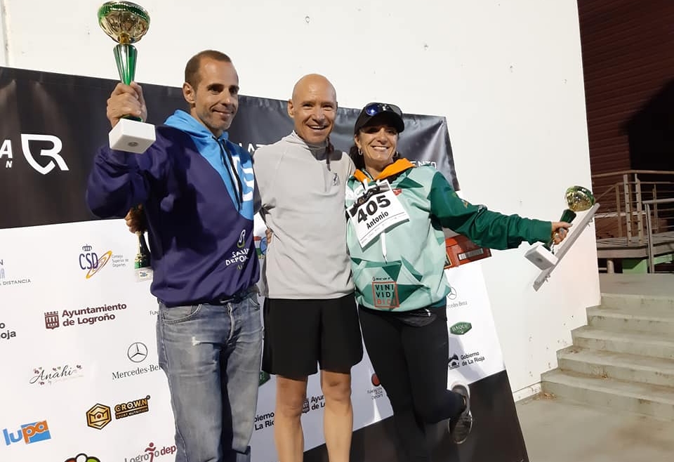 Nuestros triatletas Raúl López y Fernando Álvarez dan buena nota en el Triatlón de La Rioja.