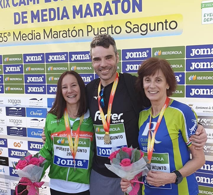 Marcelina Hernáiz Campeona de España Máster W-60 y Gema Olave Subcampeona W-45 y tercera por equipos.