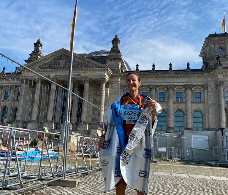 Gema Olave primera española en terminar el Maratón de Berlín.