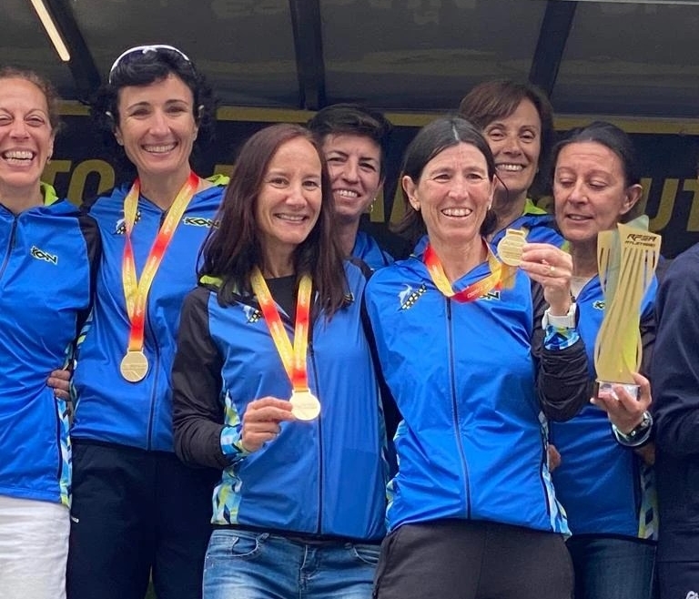 Tres medallas individuales y una por equipos en el Campeonato de España Máster de Media Maratón.