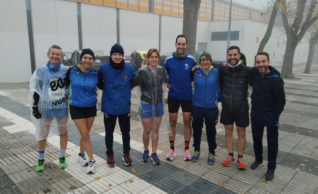 Diez compañeros nos relucieron en la Media Maratón de Vitoria
