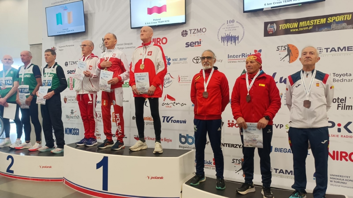 Oscar Calvé tercero por equipos en el Campeonato de Europa Máster de Campo a Través