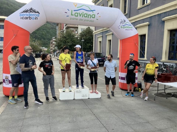 Mónica Arias vencedora Veterana 3 en los 10K de Laviana
